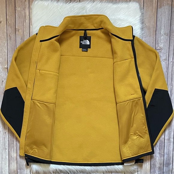 The North Face Men’s Denali 2 Jacket - Picture 4 of 8